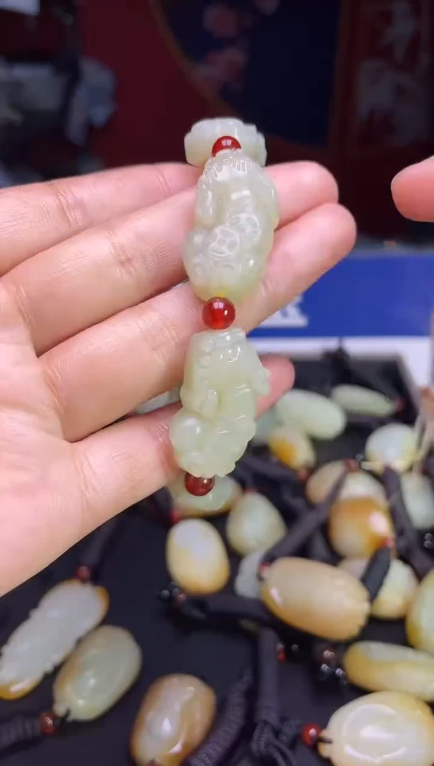 颈饰未镶嵌和田玉213