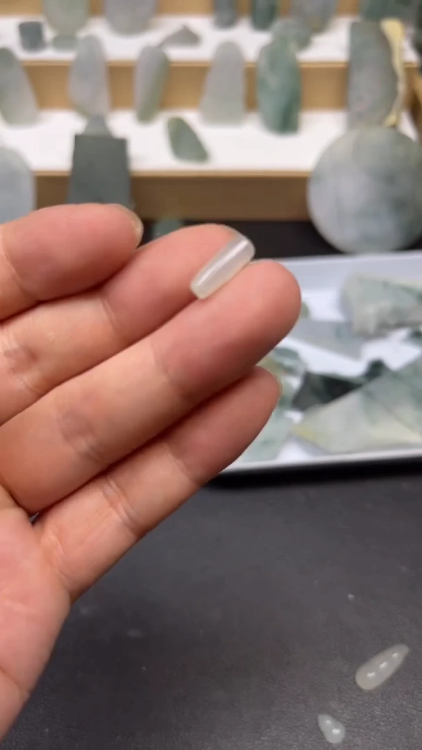 未镶嵌定制翡翠挂件