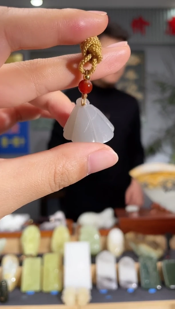 【闪购商品】和田玉颈饰未镶嵌拍一发一 多样性发货