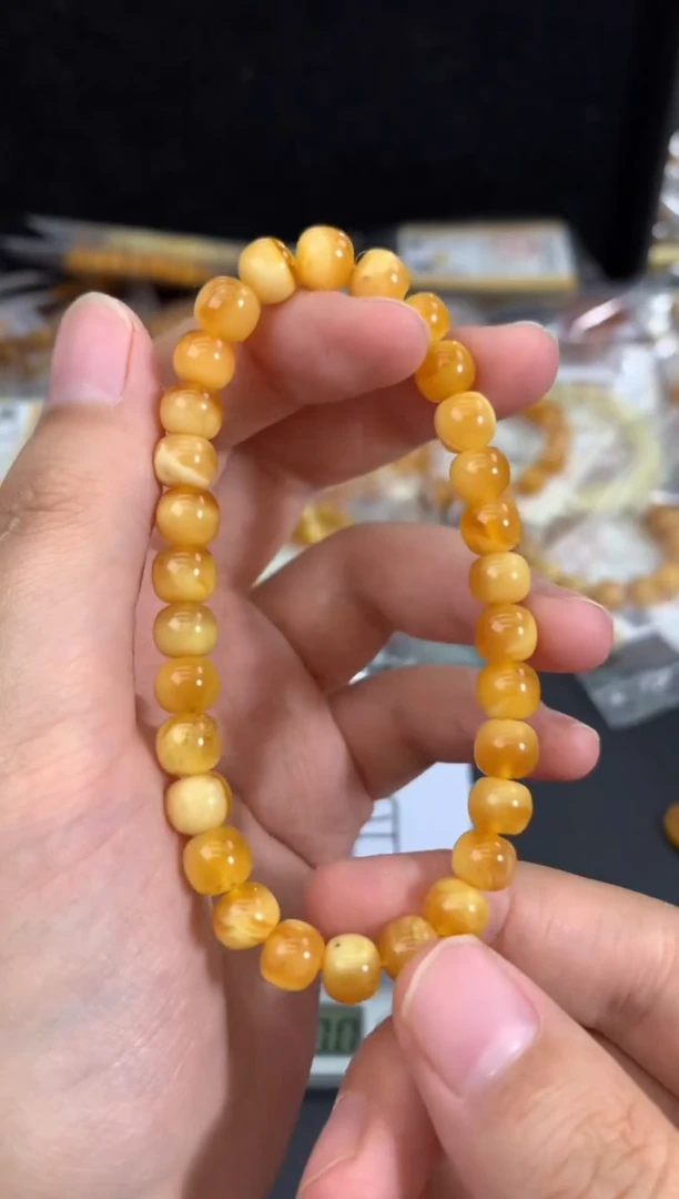 蜜蜡未镶嵌珠宝奇石299