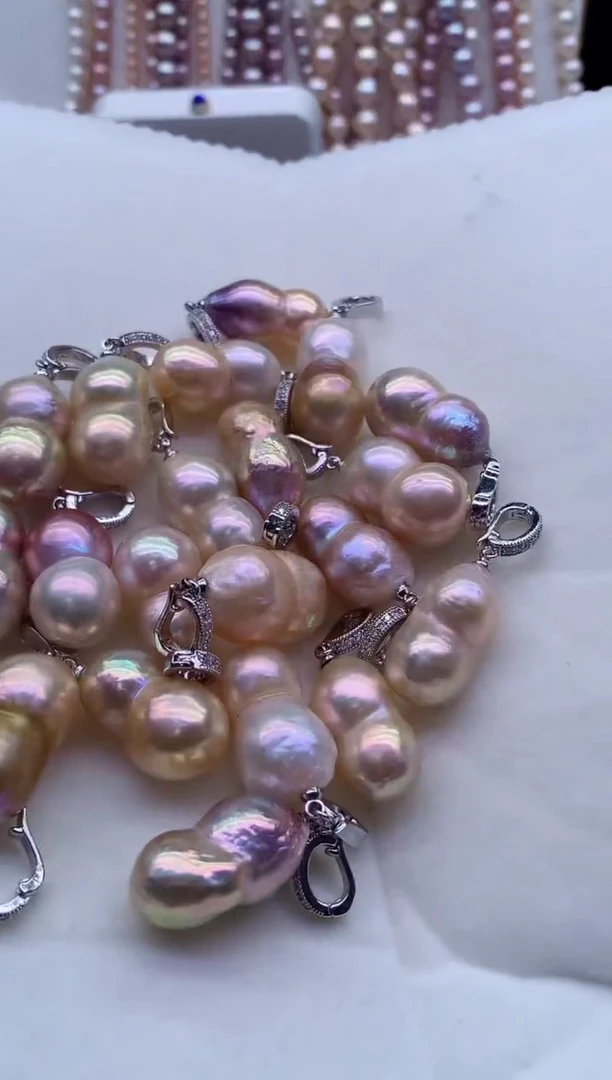 淡水珍珠合金吊坠(不含链)多样性发其一，非无暇