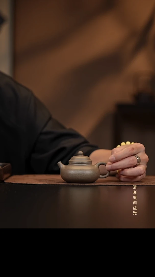 允禾斋 紫砂壶  容天 老宕口青段