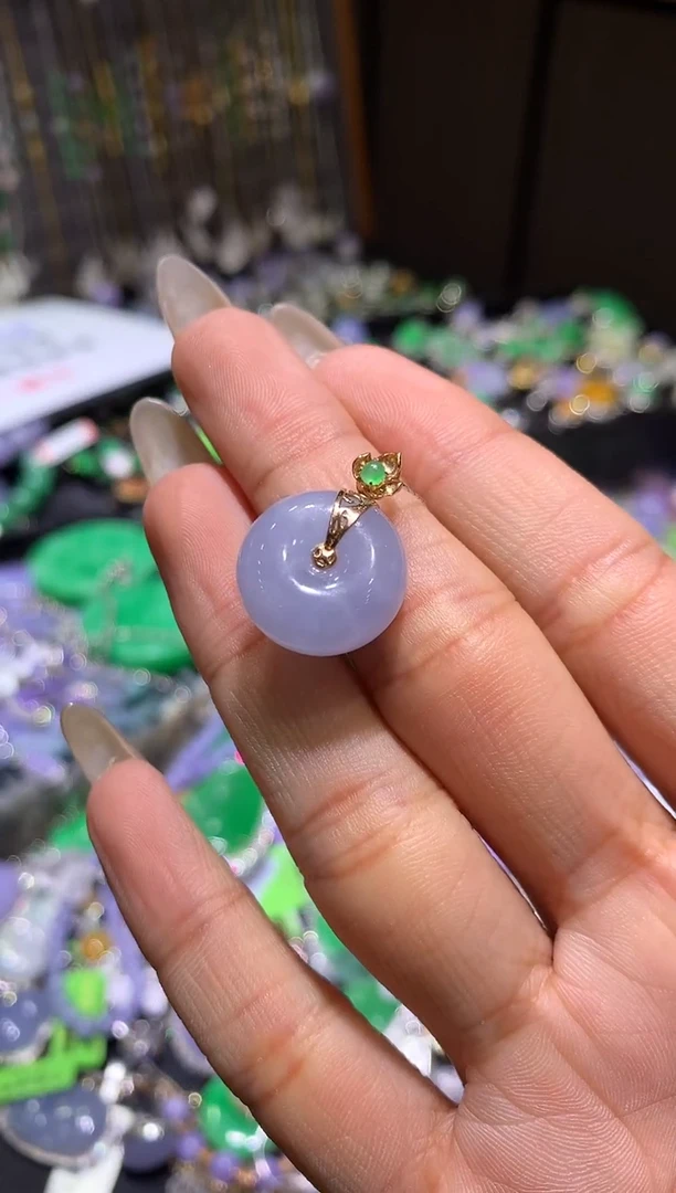 【闪购商品】翡翠吊坠(不含链)18K金镶嵌扣子