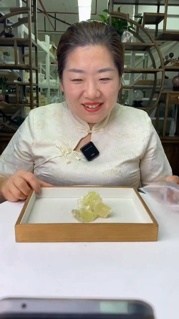 水晶珠宝半成品未镶嵌黄水晶原石200g一袋多样性发货