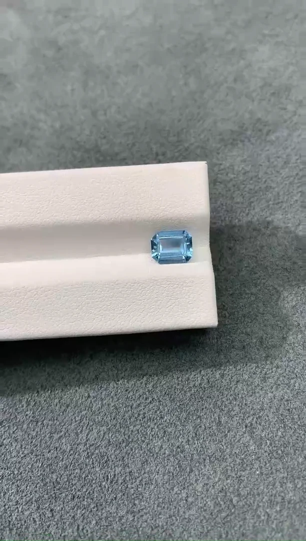裸石海蓝宝石超级圣玛丽亚色 1CT
