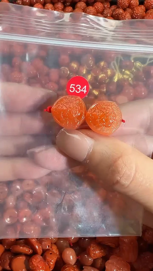 颈饰未镶嵌南红玛瑙1