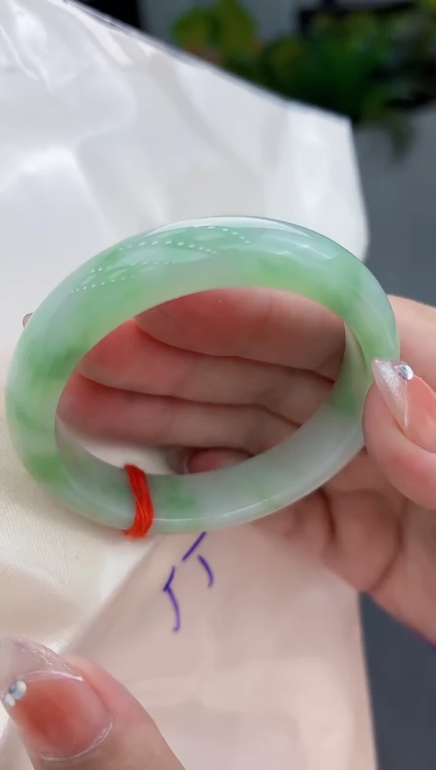 【闪购商品】翡翠手镯未镶嵌翡翠手镯