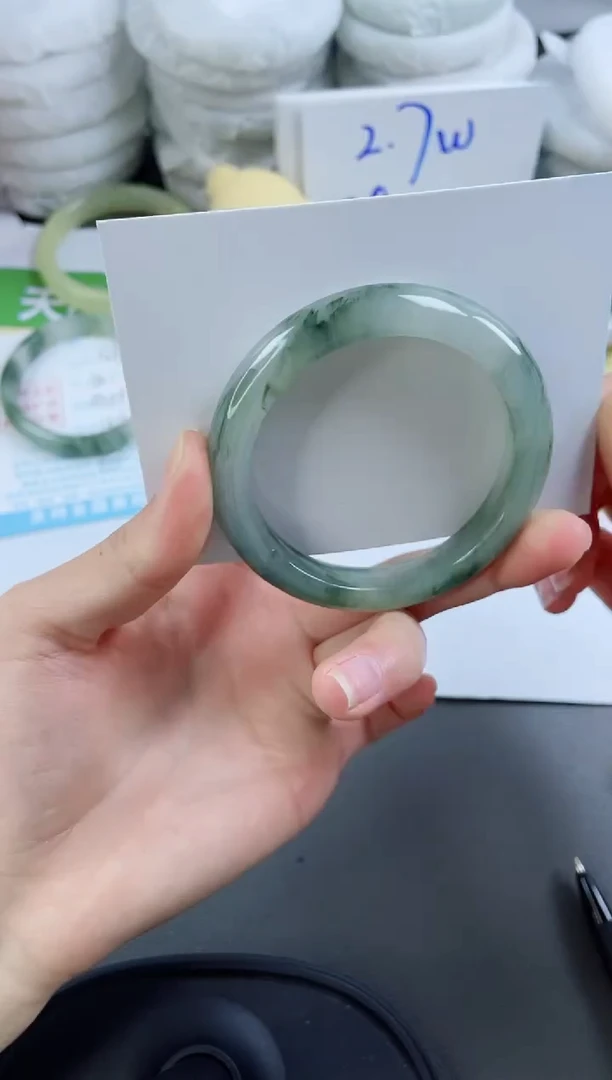 【闪购商品】石英质玉手镯未镶嵌107-52.4