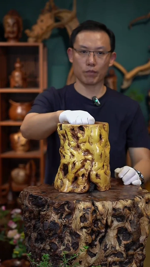 枣木雷击枣木笔筒