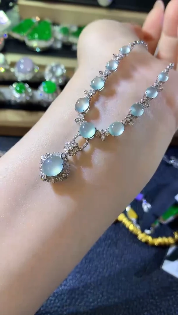 套链18K金镶嵌翡翠C87