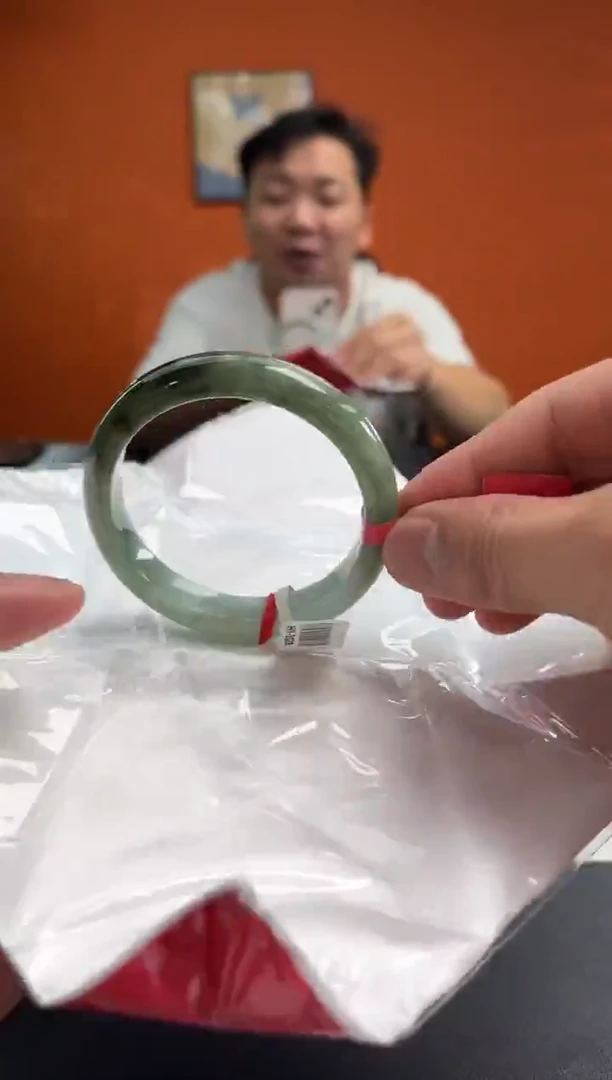 未镶嵌手镯翡翠5 55