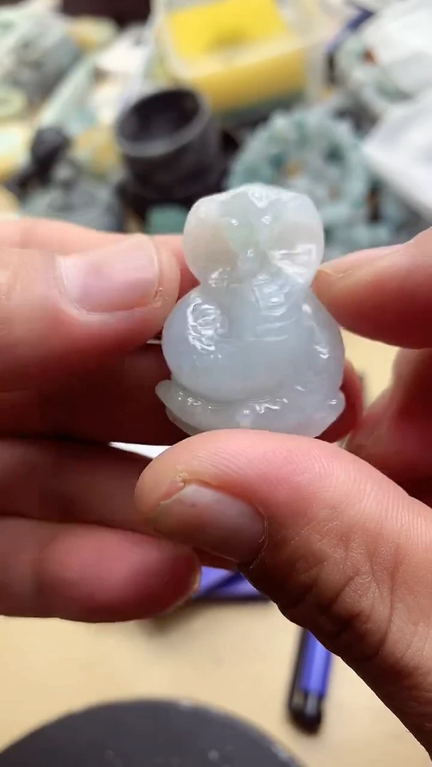 翡翠未镶嵌颈饰翡翠1