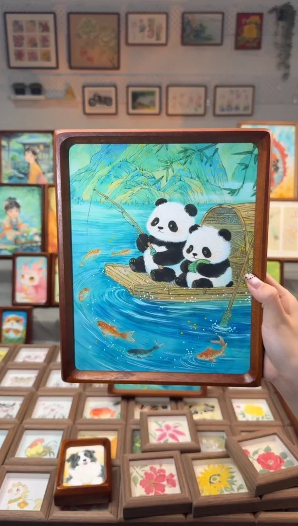 国画钓鱼小熊猫  手绘国画10