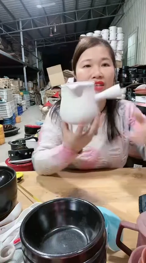 【闪购商品】瑕疵白泥手把壶，，