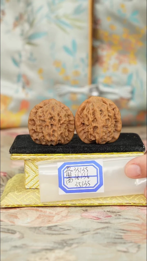 【闪购商品】文玩核桃把件非嫁接马老四