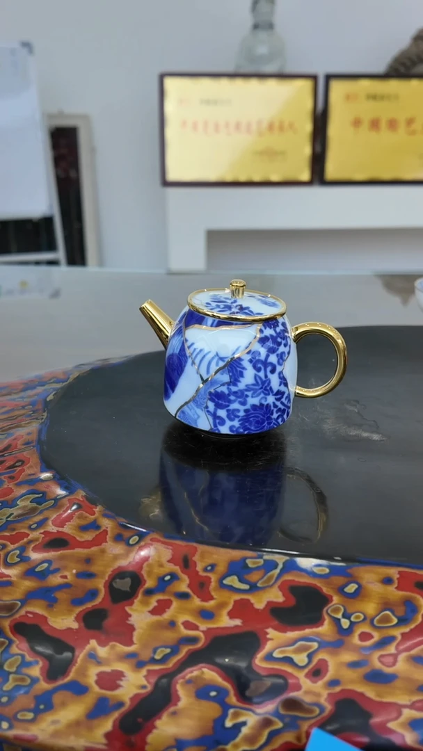 何赋森甄选——青花小壶