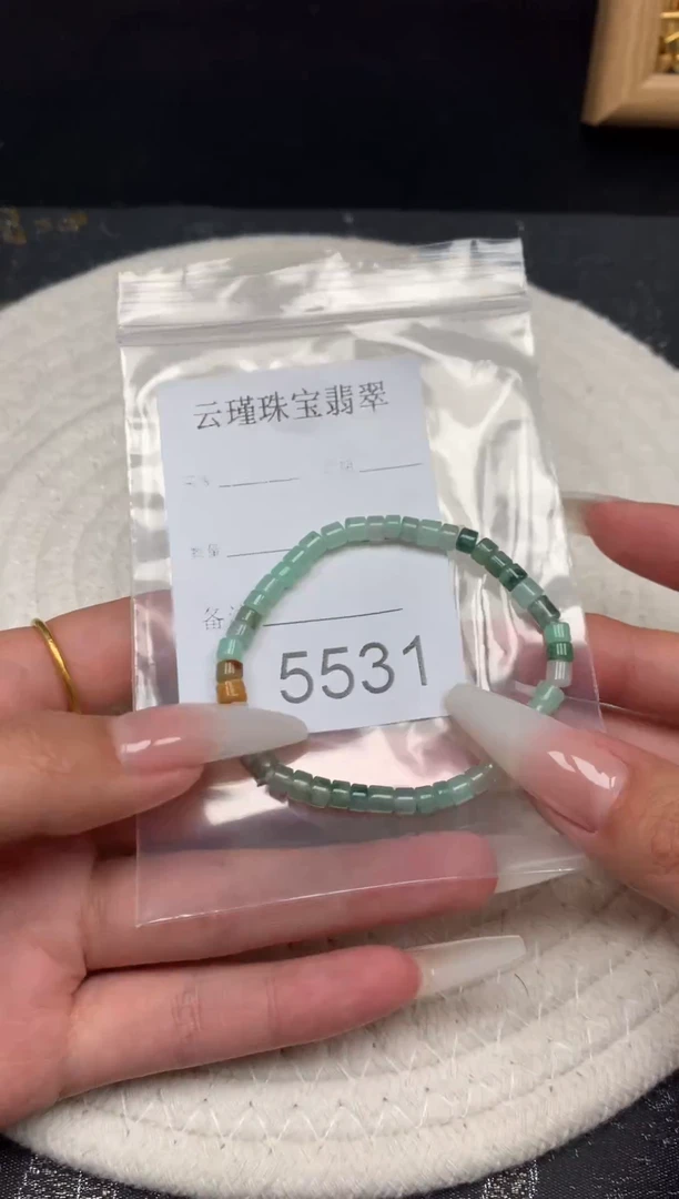 散珠翡翠嘻*天然缅甸翡翠桶珠手串