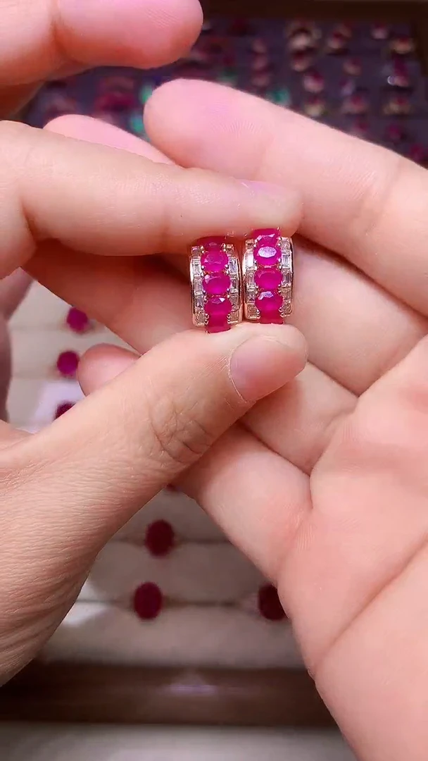 【闪购商品】红宝石耳饰银S925镶嵌0000