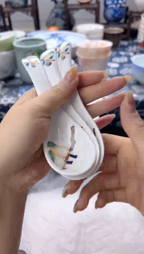 瓷片勺子