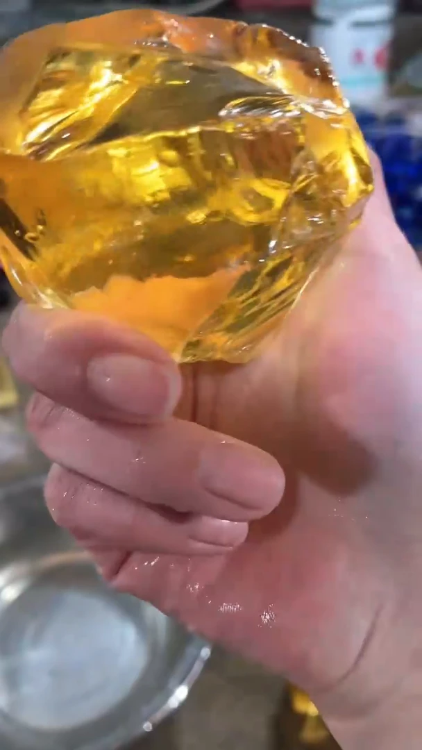 新疆五彩石原石摆件