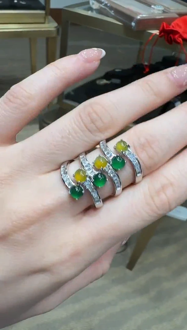 银S925镶嵌戒指翡翠多样性发其一