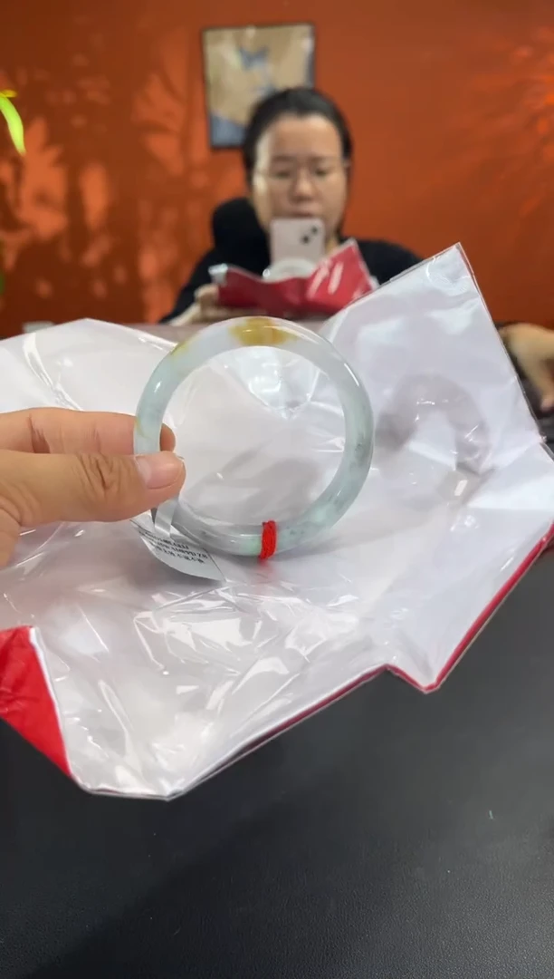 未镶嵌手镯翡翠1        圈口57