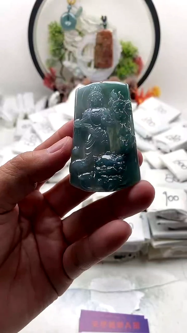 颈饰未镶嵌翡翠文殊