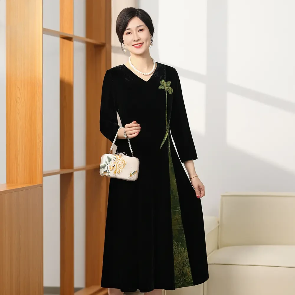 妈妈秋季中腰高腰不褪色休闲风连衣裙时尚中老年中年国风妈妈装