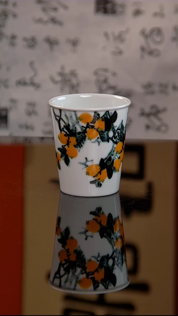 李华手绘釉中五彩枇杷小可乐杯