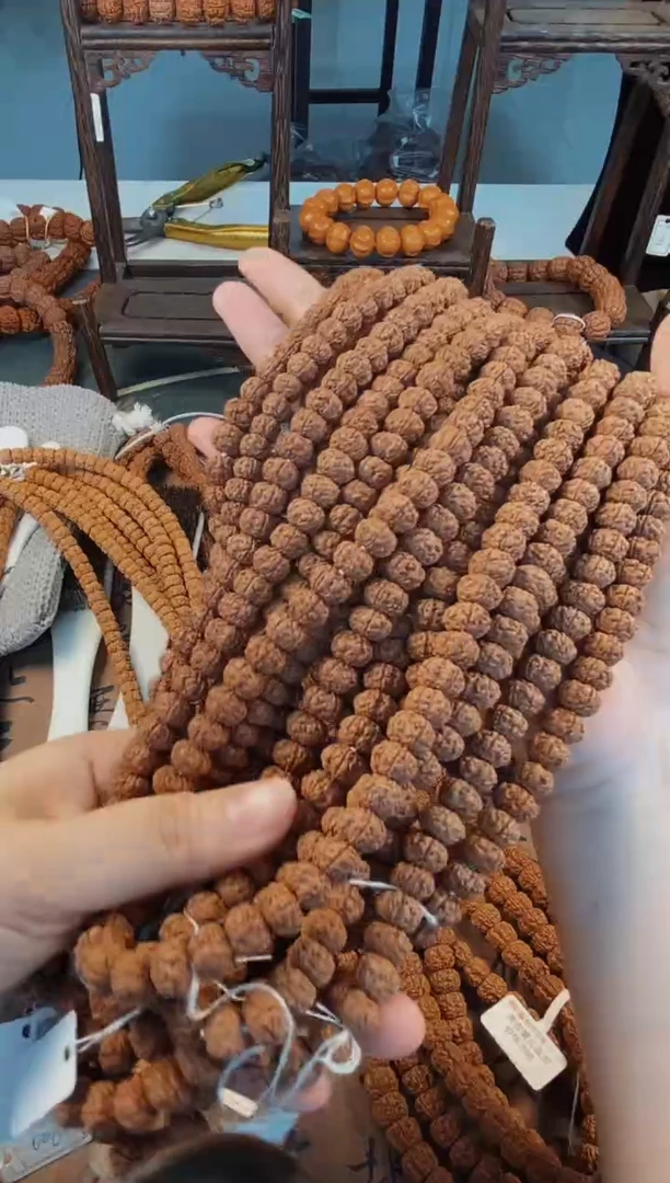 【闪购商品】金刚菩提吊坠560勿里达老树王+钢丝刷 尺寸8-12