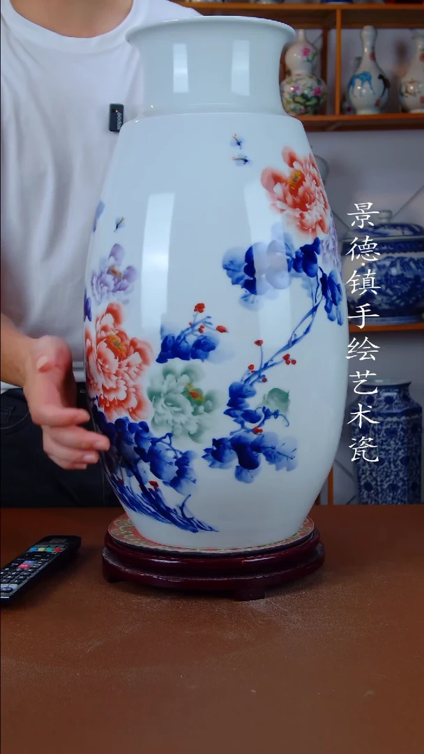 现代景德镇手工手绘陶瓷摆件39