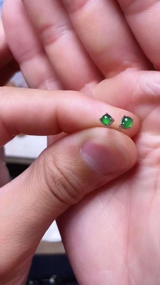 翡翠银S925镶嵌耳饰耳钉