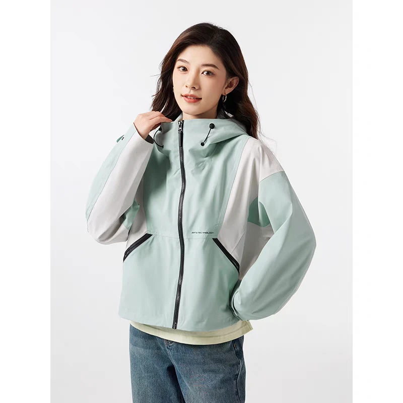 铂金魔方连帽休闲冲锋衣女户外风衣防风外套三防面料软壳新款防水