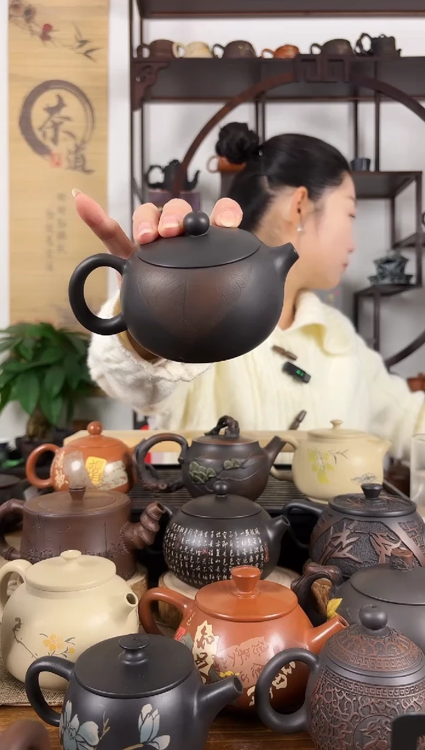 云南建水紫陶茶壶200CC左右