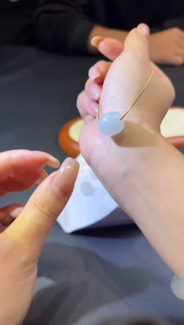 颈饰未镶嵌翡翠100718925随机仅发一件