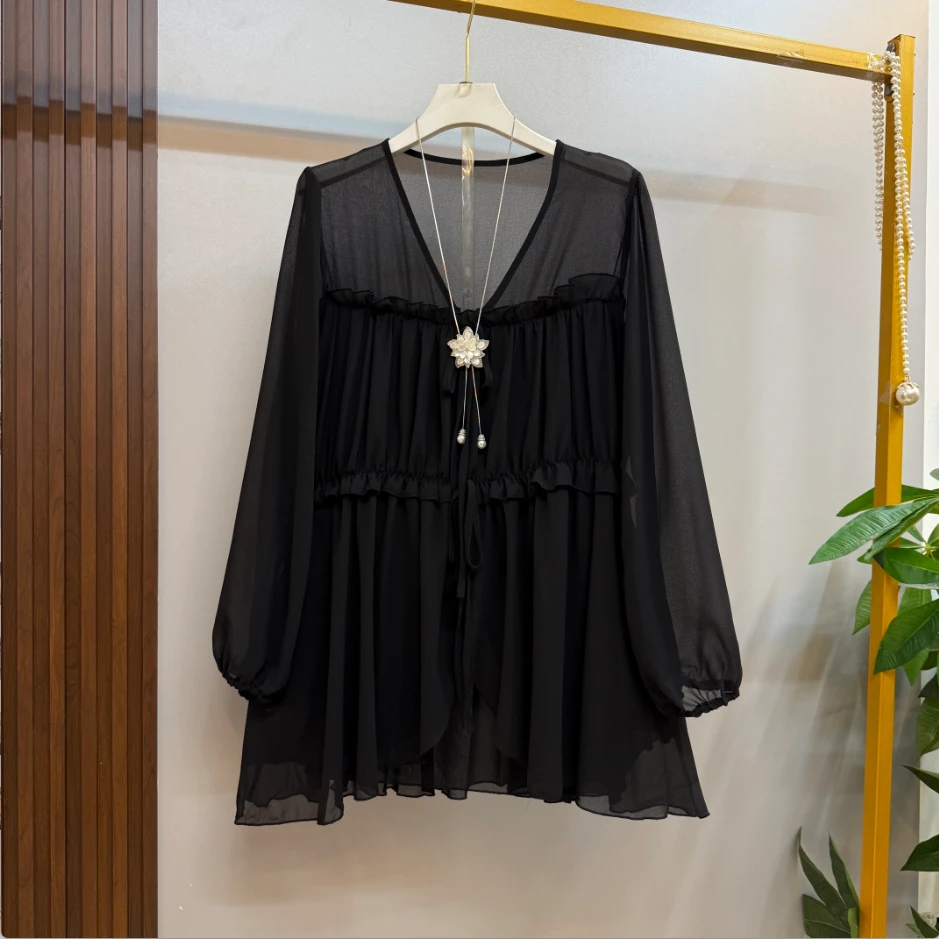 早秋新款气质V领宽松飘带设计纯色遮肉百搭微透长袖微胖大衫