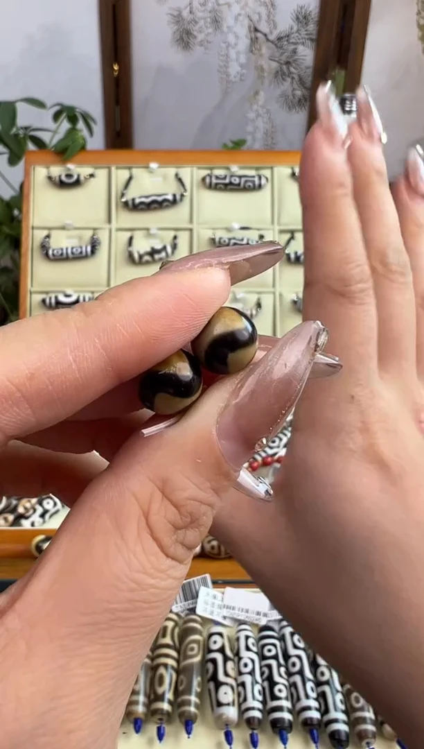 【闪购商品】玛瑙/玉髓吊坠(不含链)未镶嵌18.（微瑕随机发货）