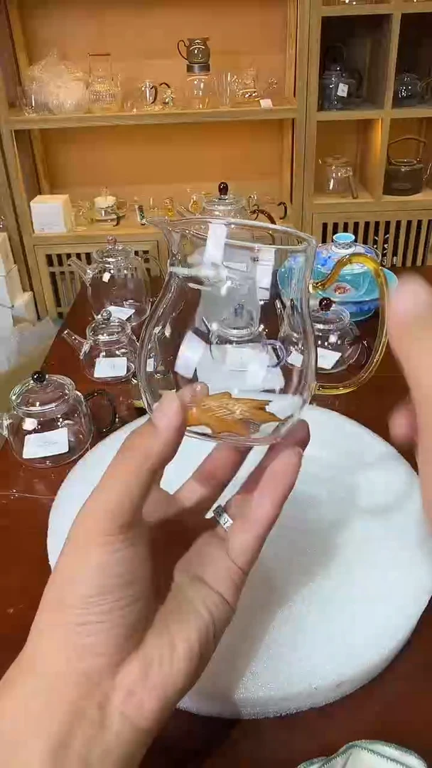 圆彩月牙黄色。。。。。