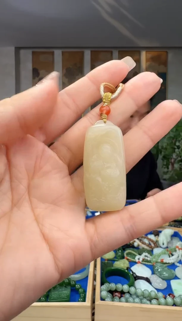 颈饰未镶嵌和田玉拍一发一