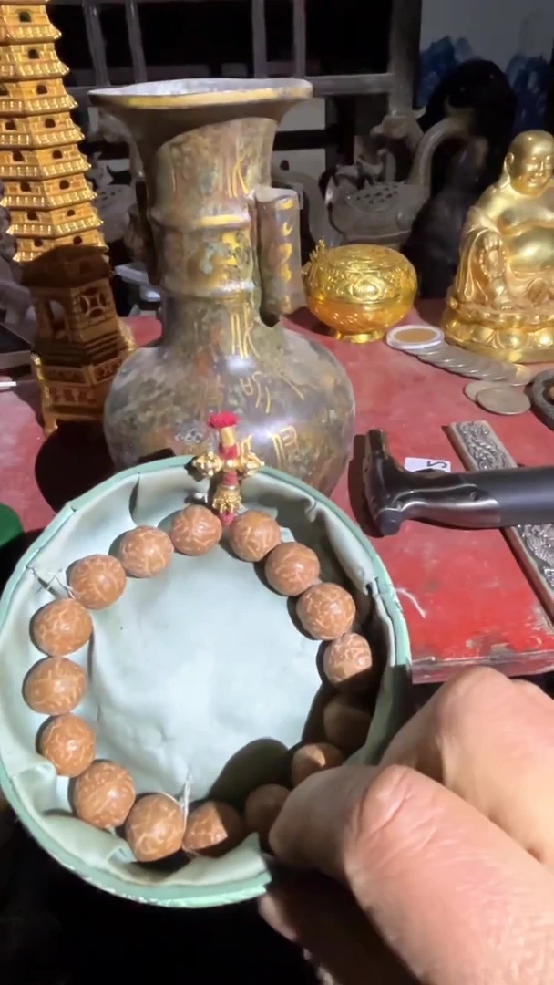 【闪购商品】滴血莲花菩提手串1