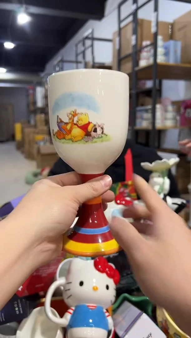 【闪购商品】杯陶瓷维尼高脚杯