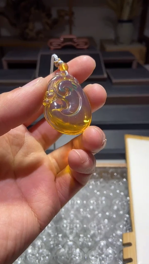 琥珀颈饰未镶嵌天空蓝如意