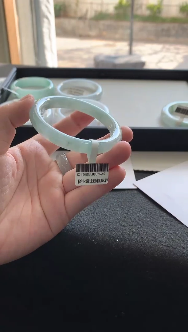 未镶嵌手镯翡翠54圆条Y4649买断