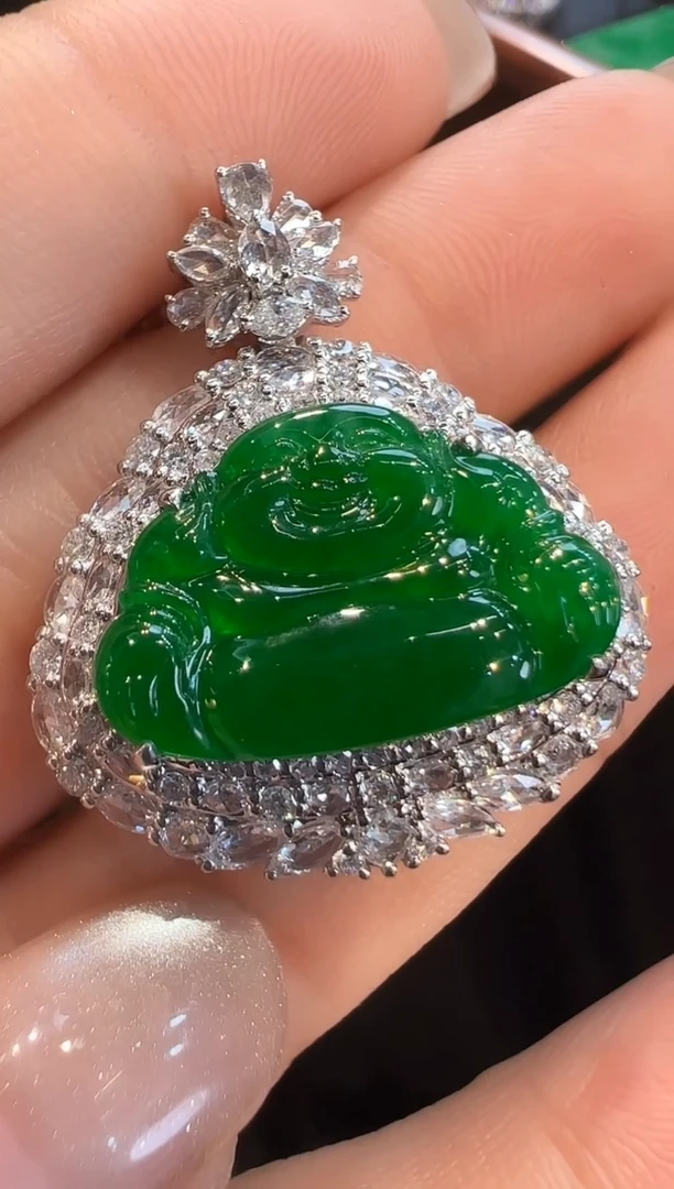 吊坠(不含链)18K金镶嵌翡翠AL6吊坠