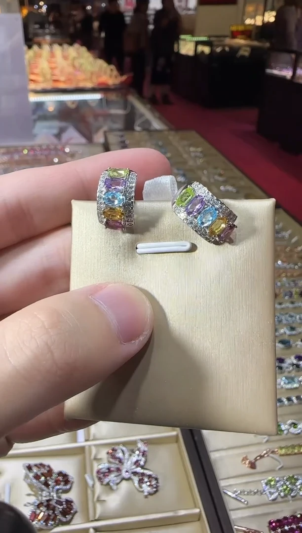 银S925镶嵌耳饰石榴石多彩宝石耳扣款8mm