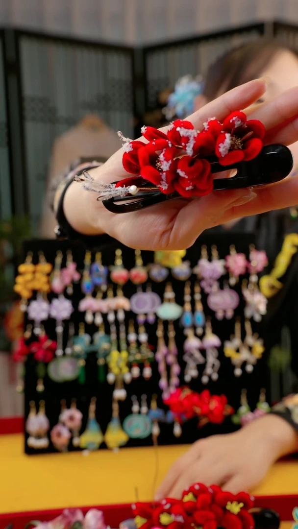 刺绣風****天非遗苏绣绒花手工饰品