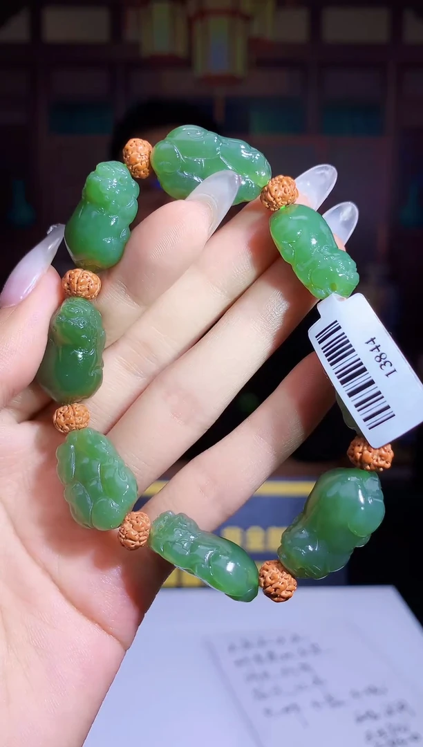 定制和田玉boss天然和田玉（拍一发一）