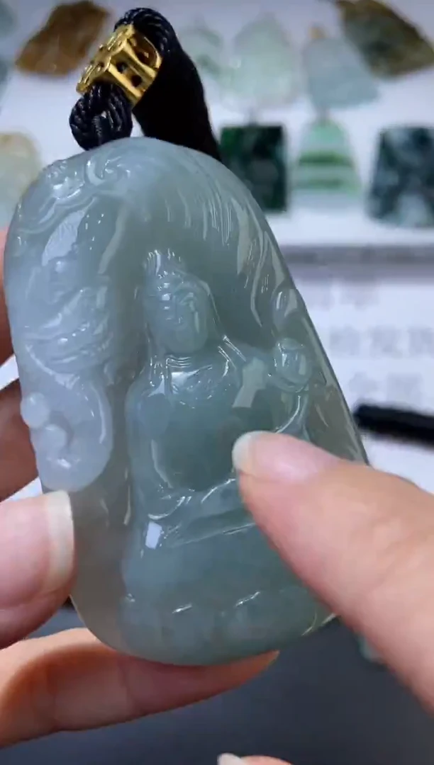 未镶嵌挂件翡翠379283 多人