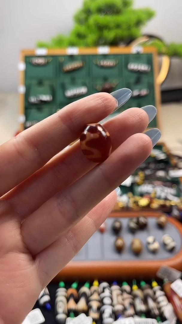 玛瑙/玉髓颈饰未镶嵌1.（微瑕随机发货）