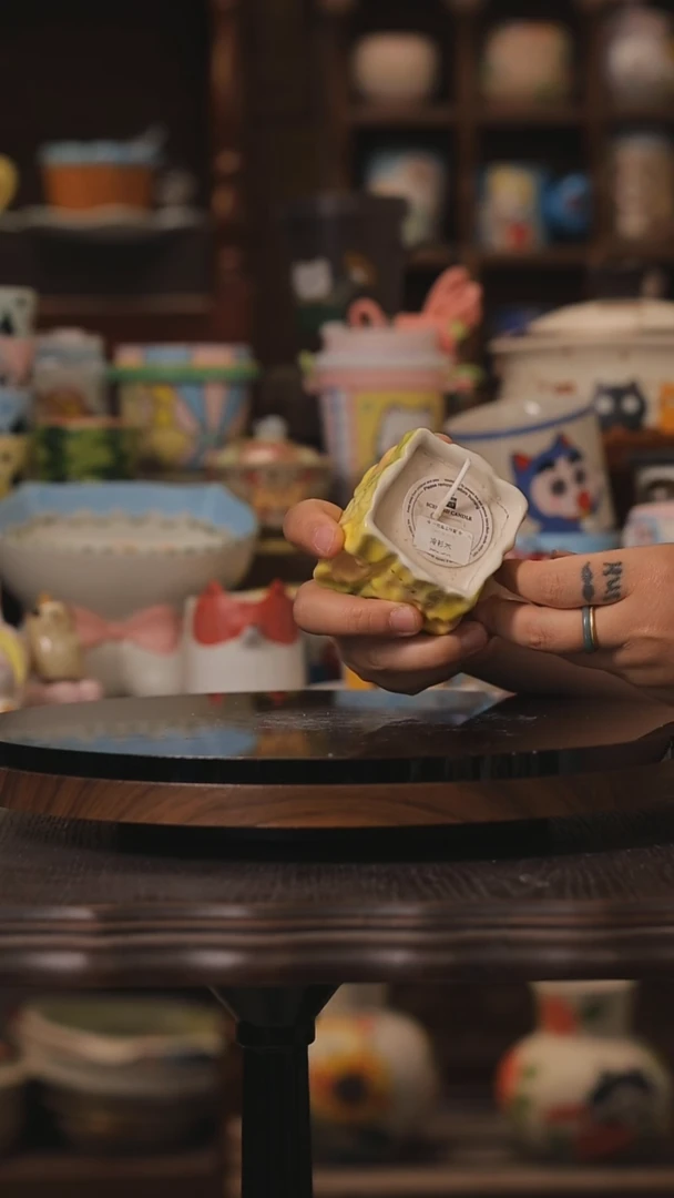 摆件景德镇釉下彩绘设计师款式陶瓷